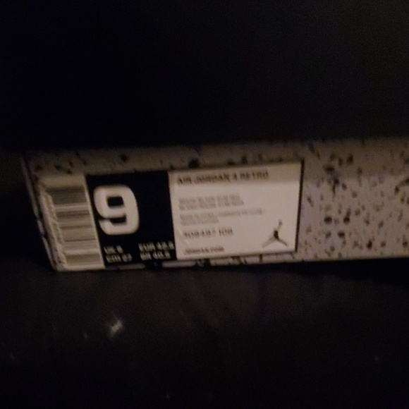 Jordan 4 white cement - Picture 4 of 4